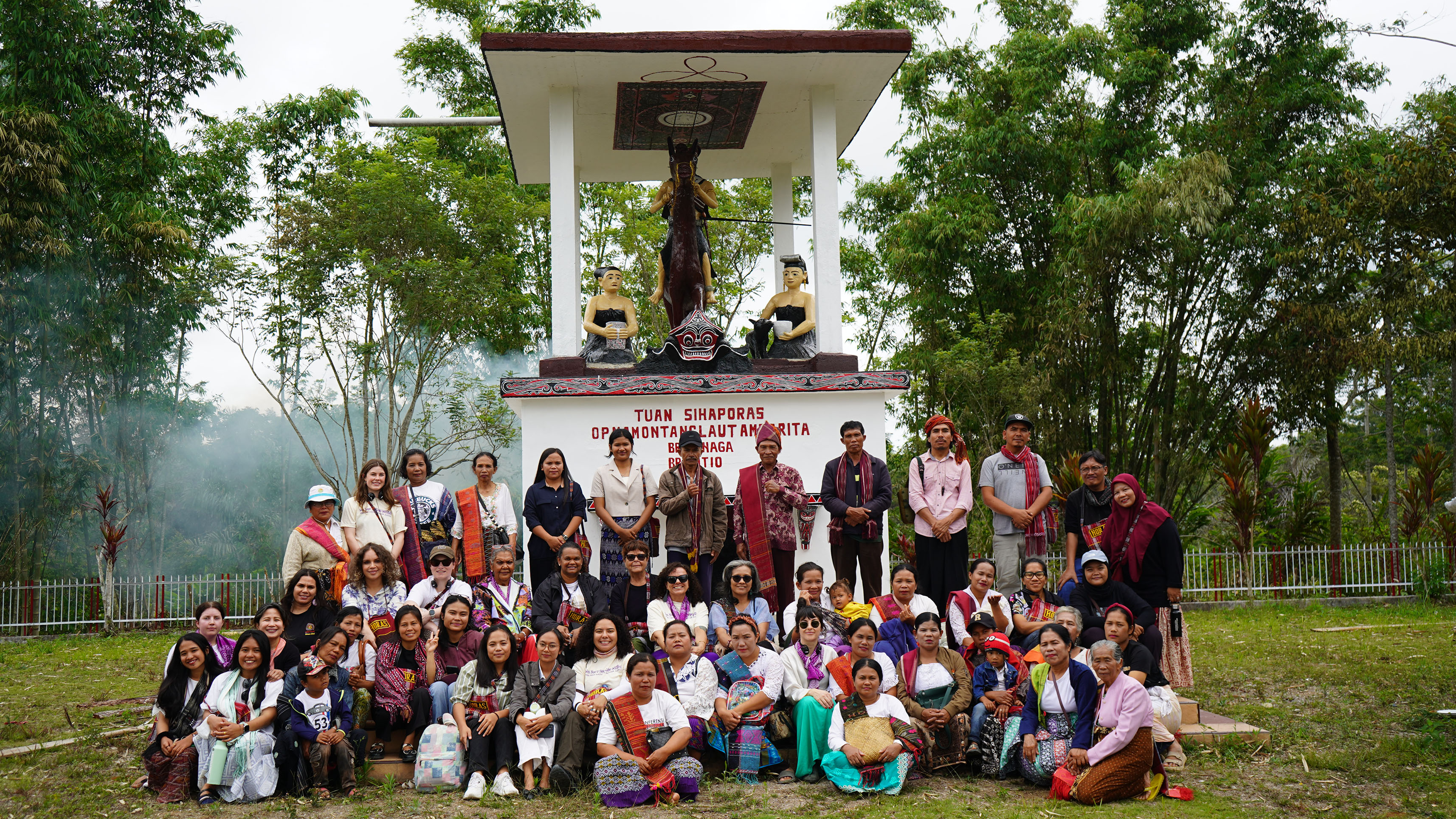 PEREMPUAN AMAN and The Wiyi Yani U Thangani (Australian National University)